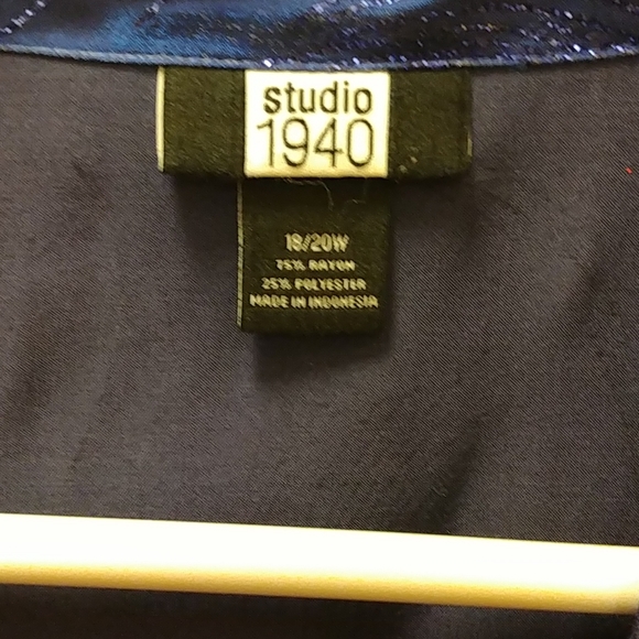 Shirt - Picture 3 of 3